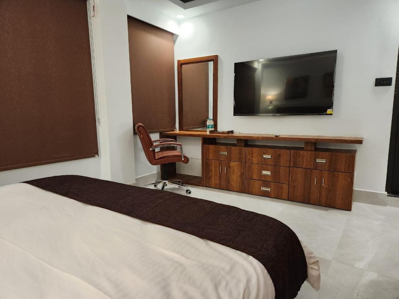 Blue Angel Guest House Shillong Esterno foto