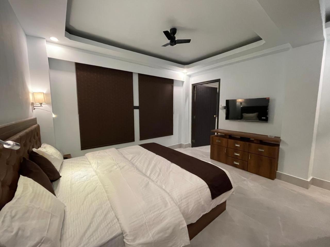 Blue Angel Guest House Shillong Esterno foto