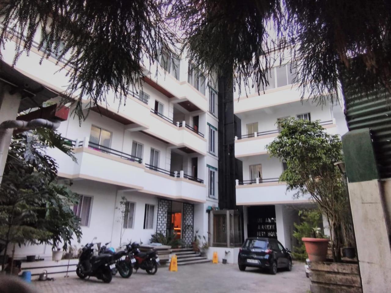 Blue Angel Guest House Shillong Esterno foto